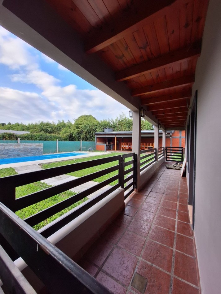 Casa en Barrio Privado Casas de Campo YERBA BUENA