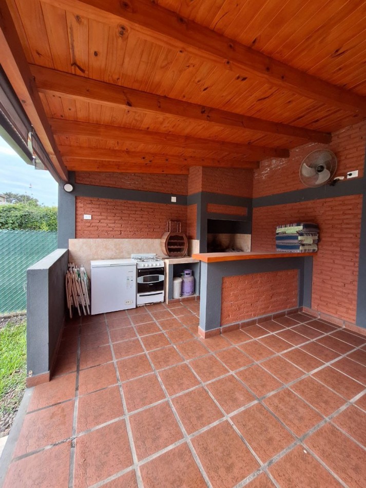 Casa en Barrio Privado Casas de Campo YERBA BUENA
