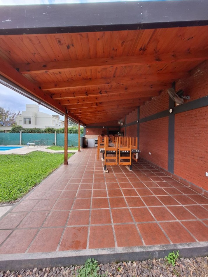 Casa en Barrio Privado Casas de Campo YERBA BUENA