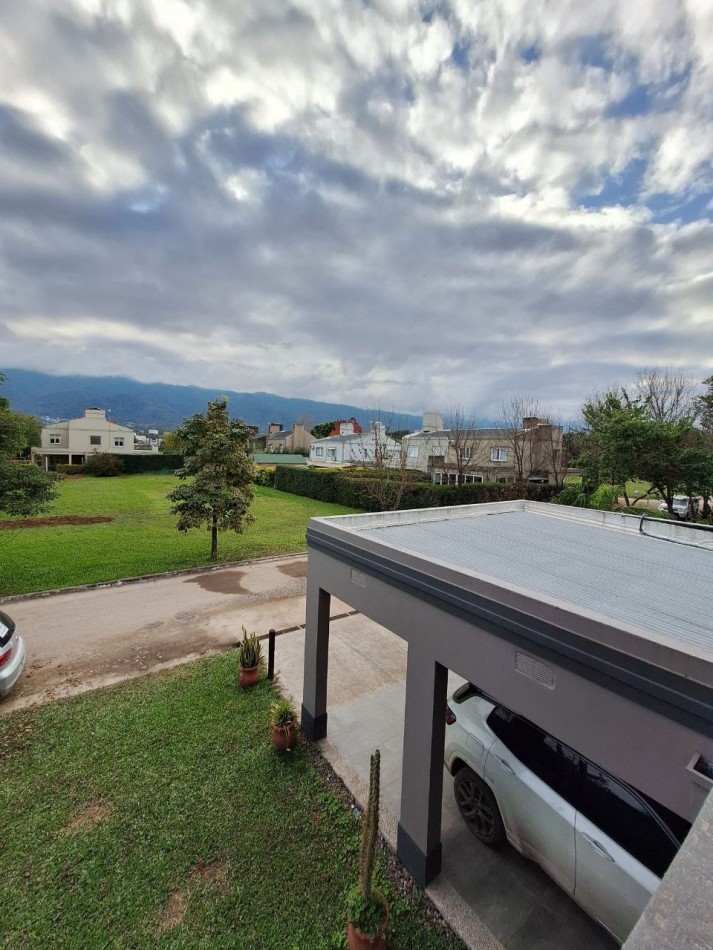 Casa en Barrio Privado Casas de Campo YERBA BUENA