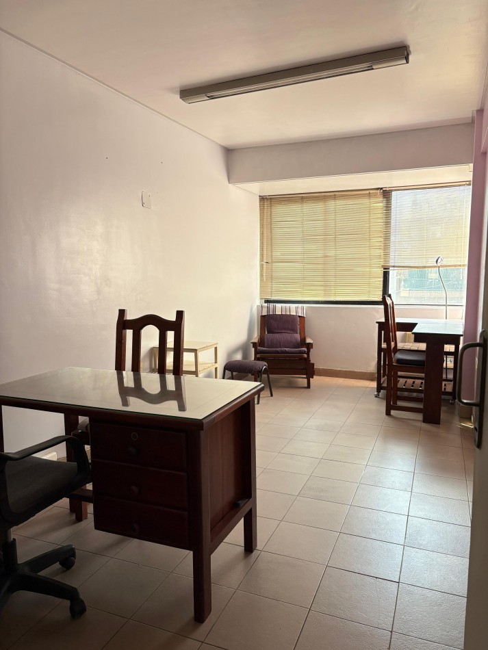 CONSULTORIO EN "TORRE MEDICA PARQUE" - BALCARCE 480 B° NORTE SMT