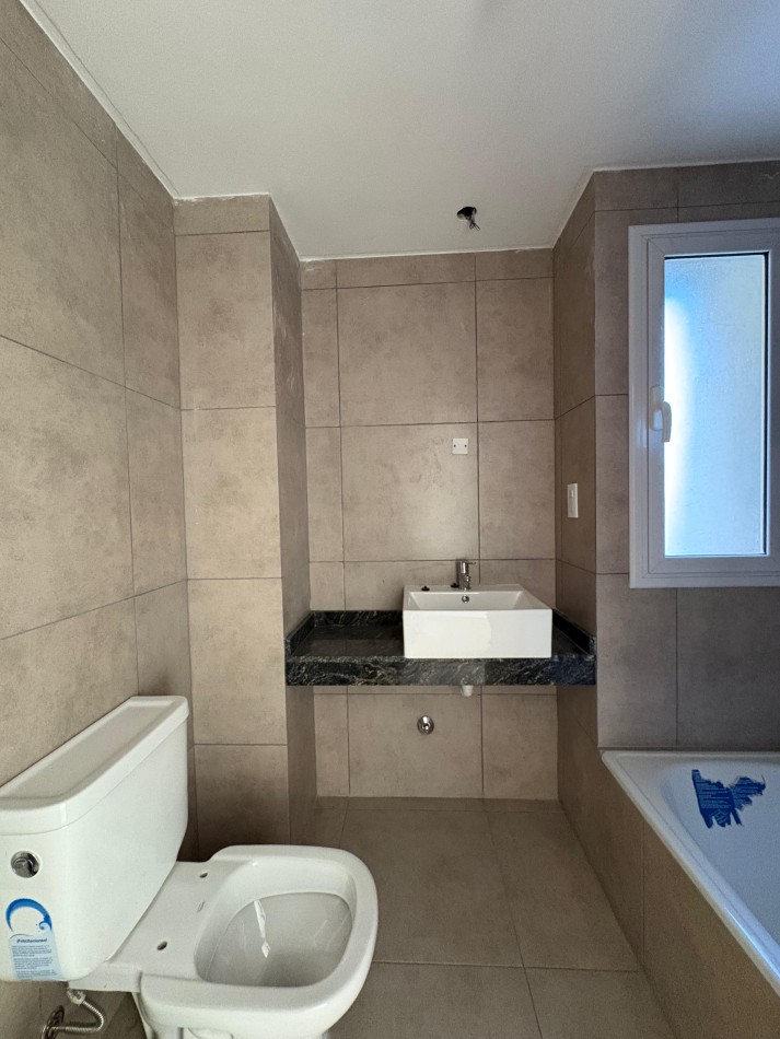 DEPARTAMENTO A ESTRENAR - LAPRIDA 700 SMT