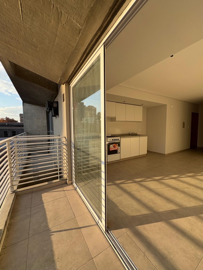DEPARTAMENTO A ESTRENAR - LAPRIDA 700 SMT