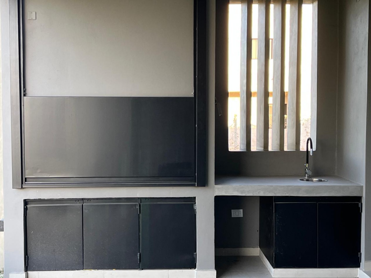 CASA A ESTRENAR - COUNTRY VIENTO SUR
