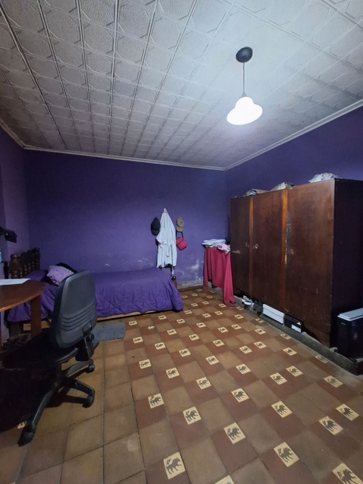 VIVIENDA VILLA ALEM - PJE PRIMERA JUNTA 1100 (A dos cuadras Av. Roca al 1000)