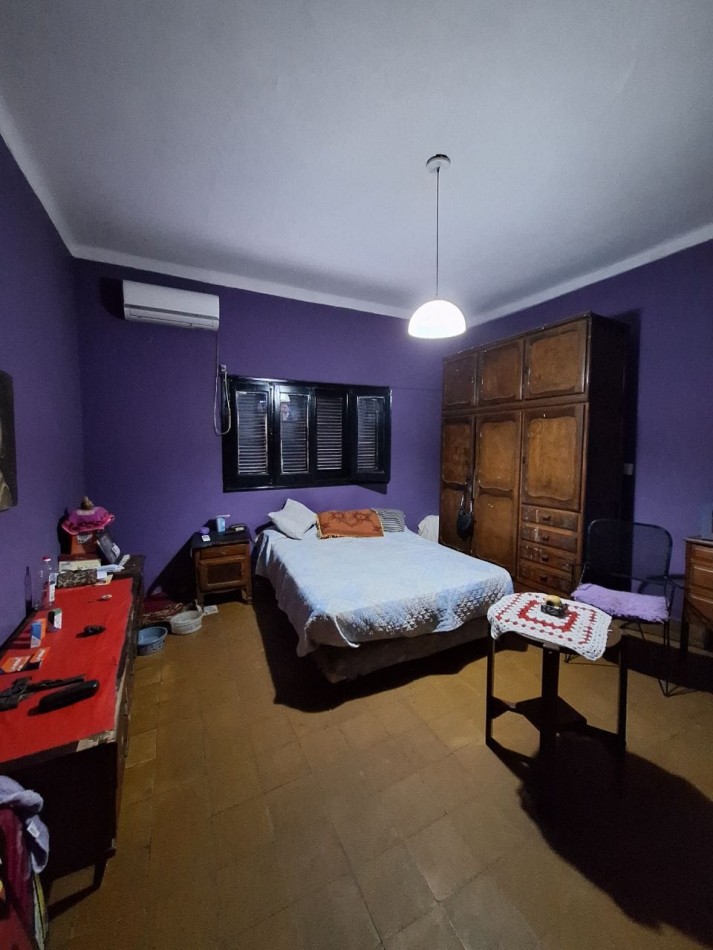 VIVIENDA VILLA ALEM - PJE PRIMERA JUNTA 1100 (A dos cuadras Av. Roca al 1000)