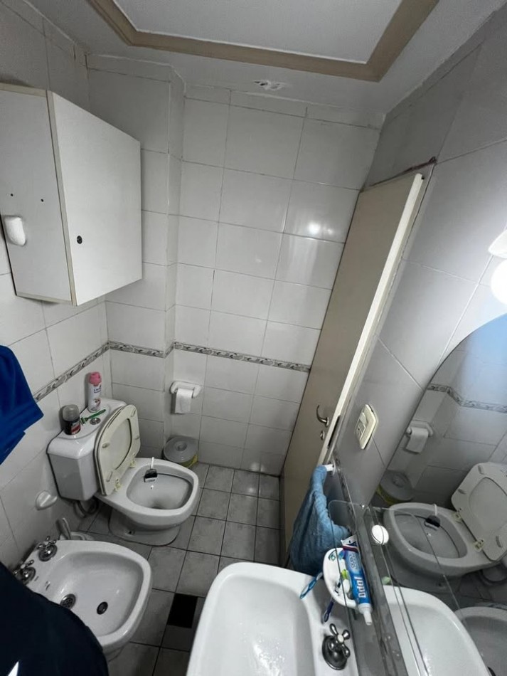 DPTO 1 DORMITORIO C/BALCON AL FRENTE 2DO PISO BOLIVAR 195