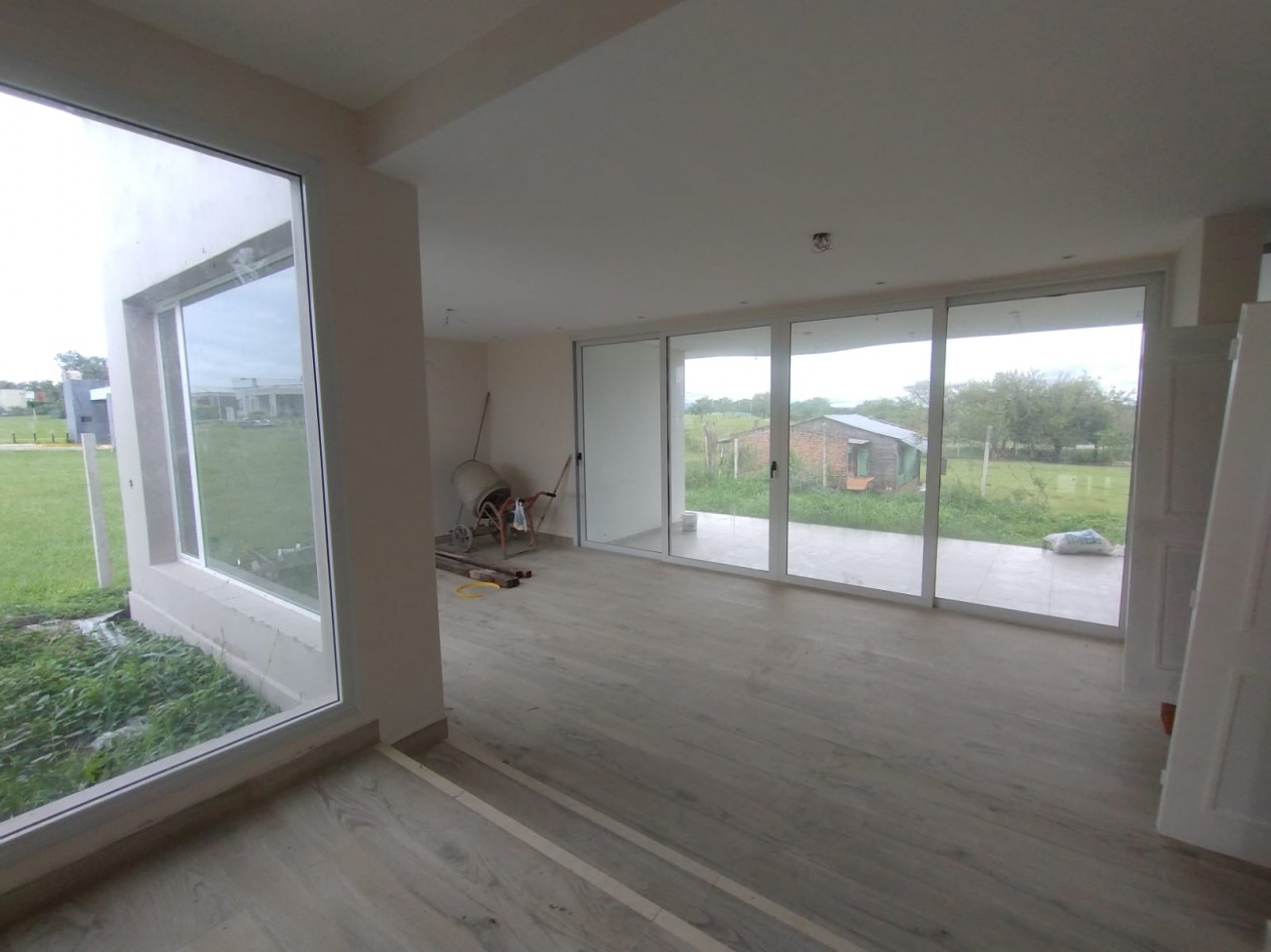 CASA A ESTRENAR B° LAGAR DE LOS NOGALES (EXCELENTE UBICACION)