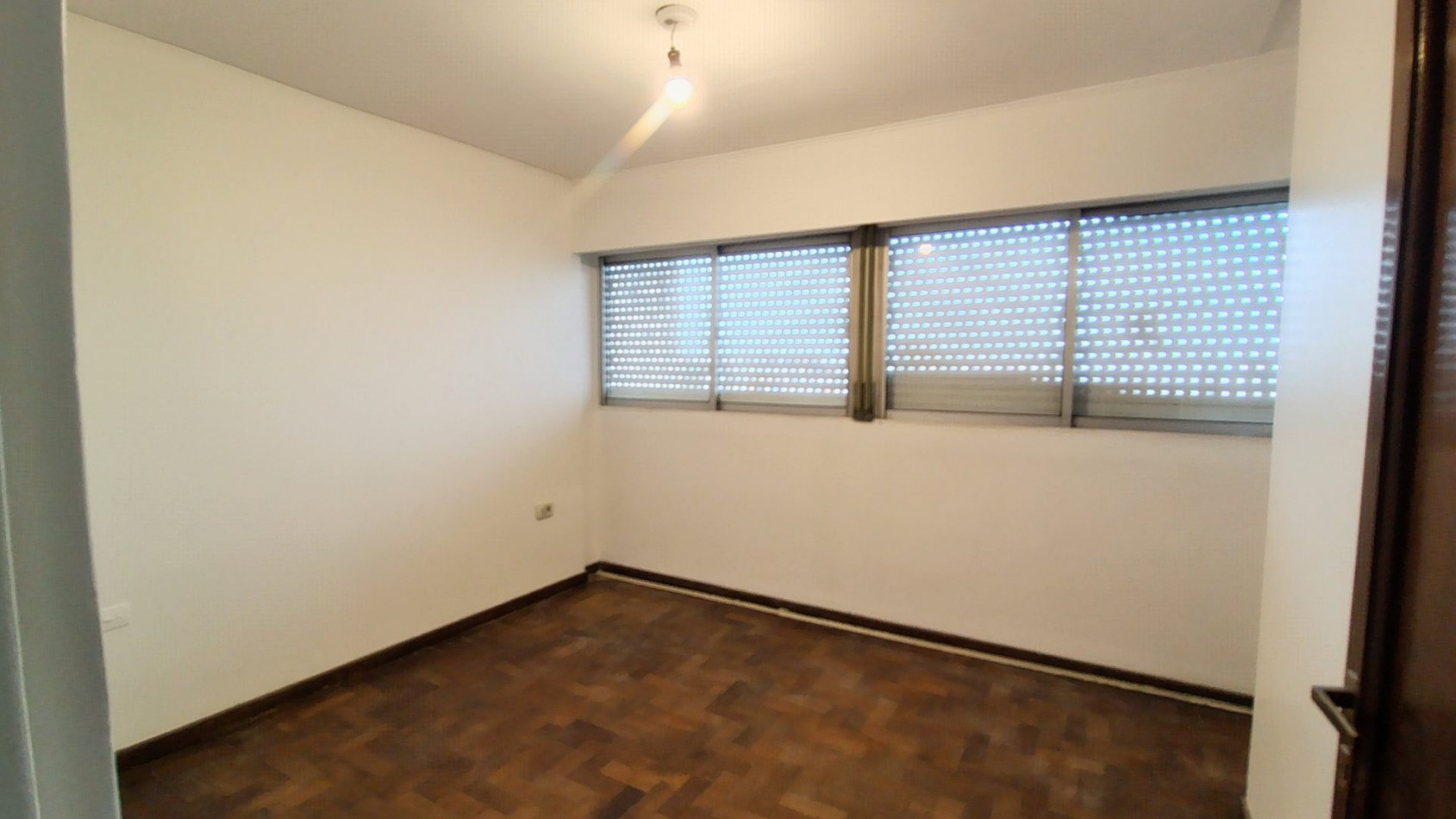 DEPARTAMENTO 4 DORMITORIOS, Sobre calle 24 de Septiembre 675, en edificio TORRE AVENIDA