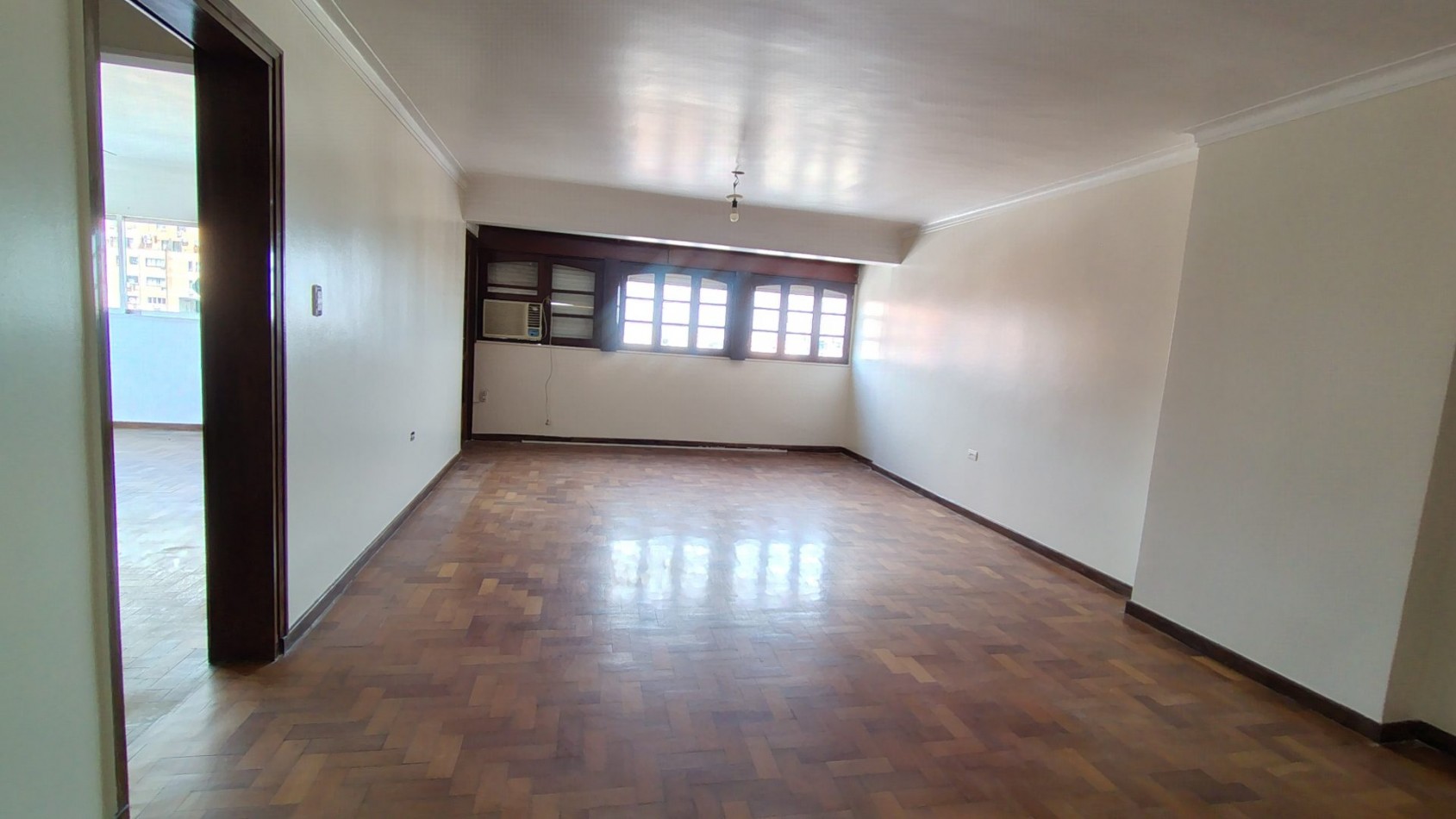 DEPARTAMENTO 4 DORMITORIOS, Sobre calle 24 de Septiembre 675, en edificio TORRE AVENIDA
