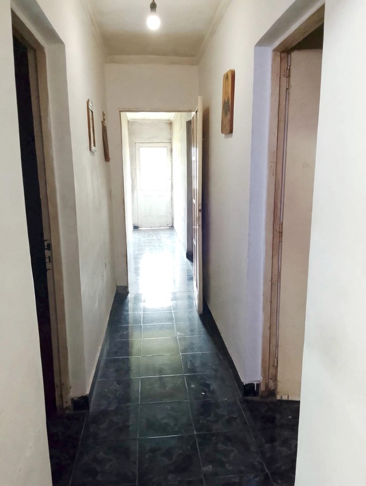 Casa 3 Dormitorios - Av. Juan Domingo Peron 2900