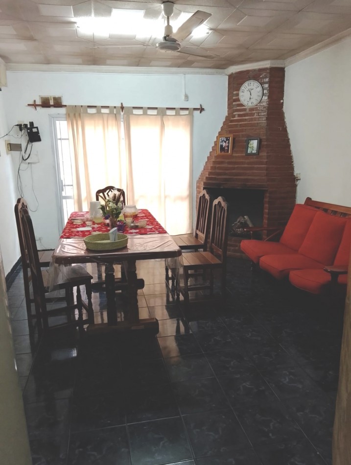 Casa 3 Dormitorios - Av. Juan Domingo Peron 2900