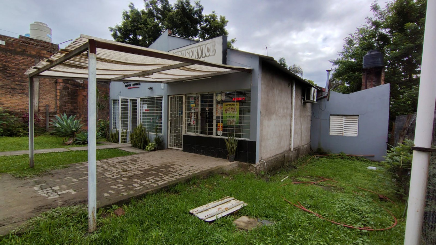 Casa 3 Dormitorios - Av. Juan Domingo Peron 2900