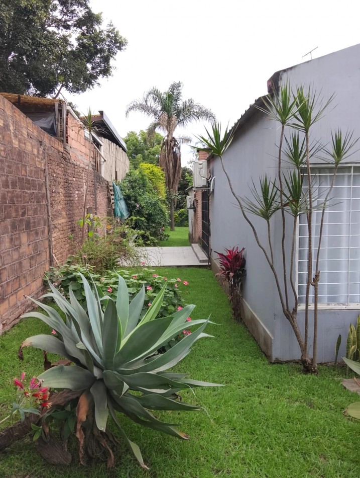 Casa 3 Dormitorios - Av. Juan Domingo Peron 2900