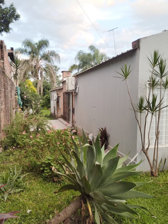 Casa 3 Dormitorios - Av. Juan Domingo Peron 2900