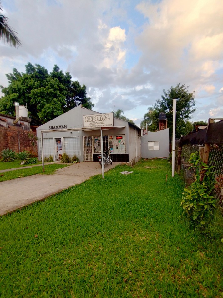 Casa 3 Dormitorios - Av. Juan Domingo Peron 2900