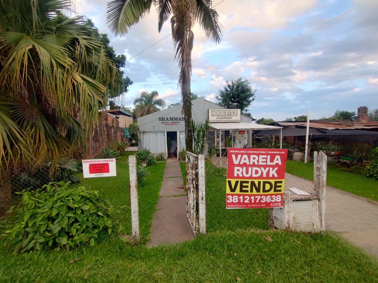 Casa 3 Dormitorios - Av. Juan Domingo Peron 2900