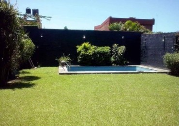 EN VENTA HERMOSA CASA EN B° OBISPO PIEDRABUENA. SMT. TUCUMAN