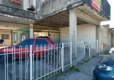 VENTA! FRENCH 70 / SAN CAYETANO / EXCELENTE UBICACION