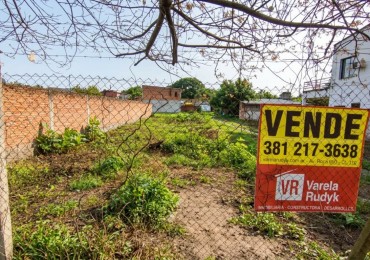 TERRENO 10X30M Calle La Paz 1765 - Yerba Buena